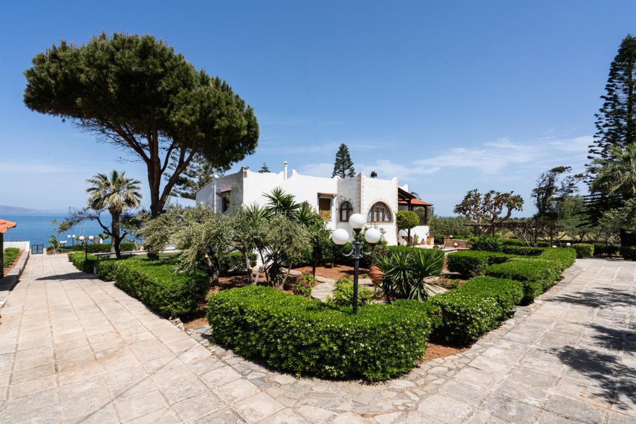 Beachfront Family Villa Katerina With Private Pool, Playground, Bbq & Amazing Sea Views! Petres  Dış mekan fotoğraf