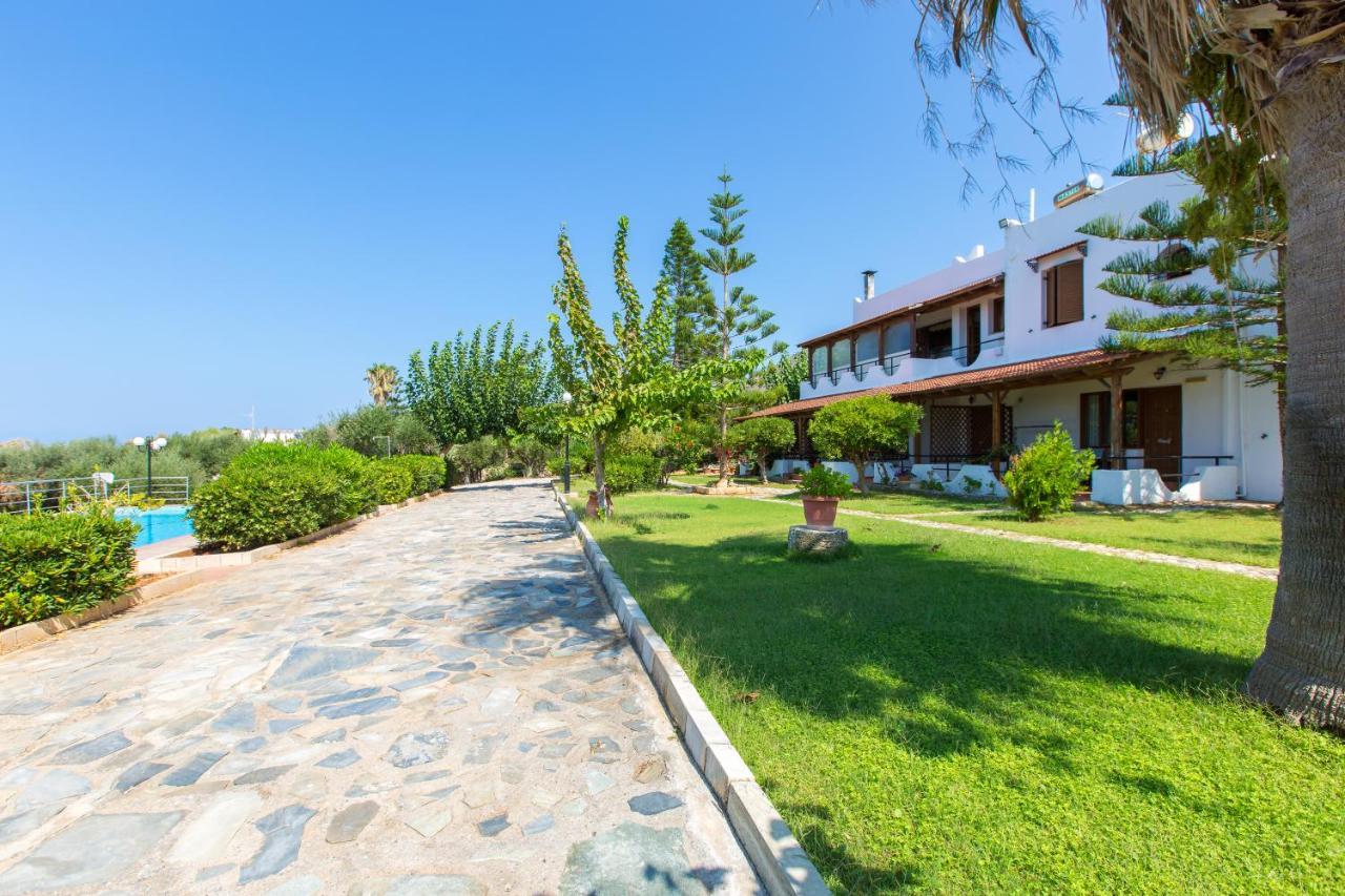 Beachfront Family Villa Katerina With Private Pool, Playground, Bbq & Amazing Sea Views! Petres  Dış mekan fotoğraf