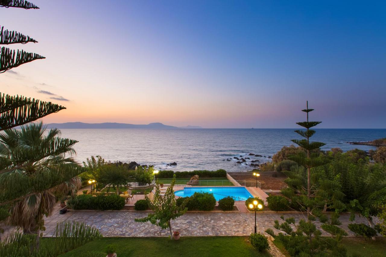 Beachfront Family Villa Katerina With Private Pool, Playground, Bbq & Amazing Sea Views! Petres  Dış mekan fotoğraf
