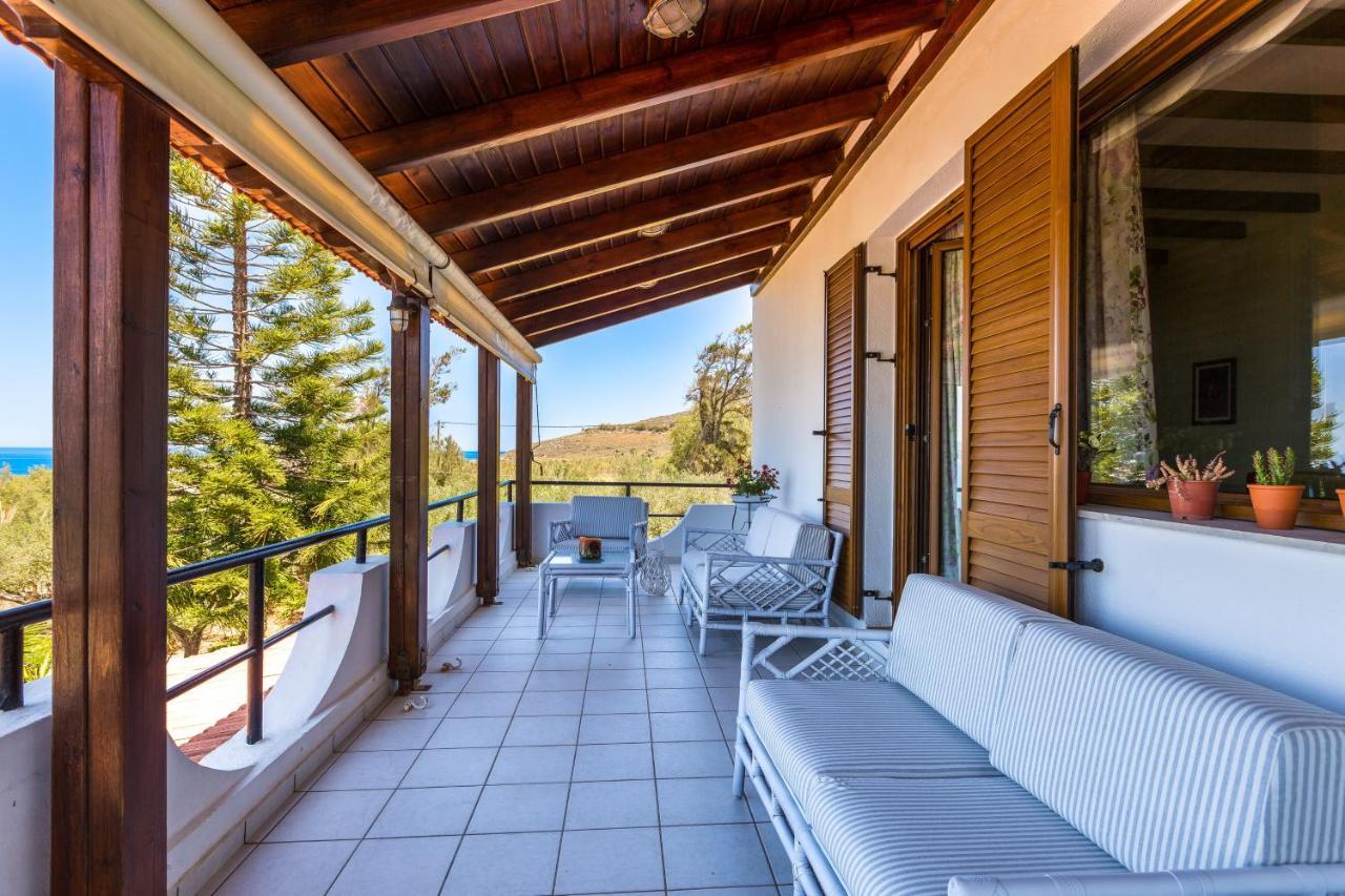 Beachfront Family Villa Katerina With Private Pool, Playground, Bbq & Amazing Sea Views! Petres  Dış mekan fotoğraf
